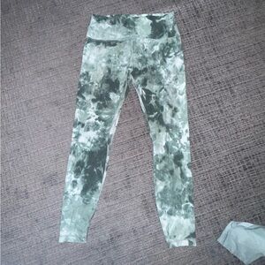 Lululemon Tie Dye Green High Rise Leggings Yoga Pants Size 12